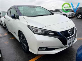 2018 Nissan LEAF - Thumbnail