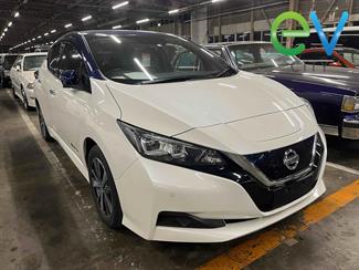 2020 Nissan LEAF - Thumbnail