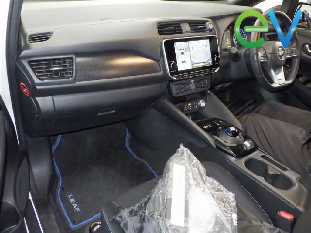 2020 Nissan LEAF