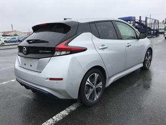 2018 Nissan LEAF - Thumbnail
