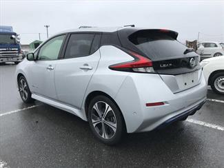 2018 Nissan LEAF - Thumbnail
