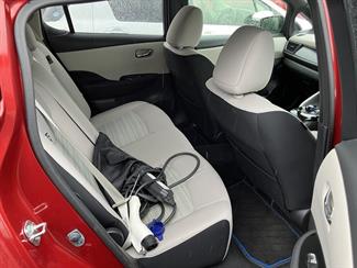 2018 Nissan LEAF - Thumbnail