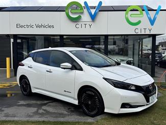 2022 Nissan LEAF - Thumbnail