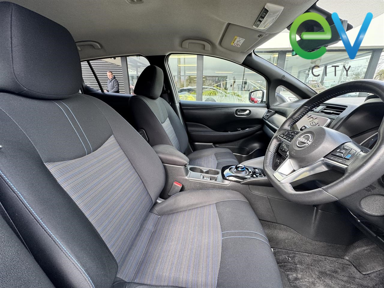 2022 Nissan LEAF