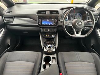 2019 Nissan LEAF - Thumbnail