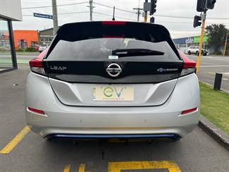 2019 Nissan LEAF - Thumbnail