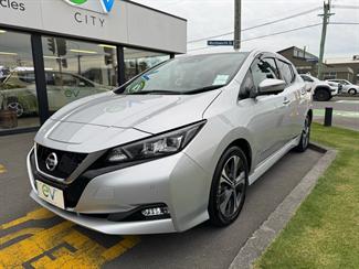 2019 Nissan LEAF - Thumbnail