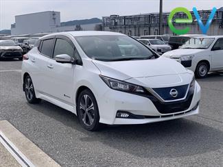 2018 Nissan LEAF - Thumbnail