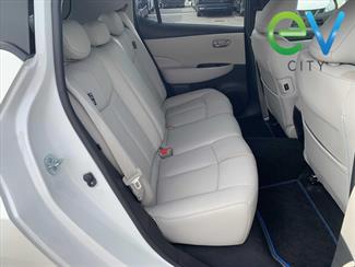 2018 Nissan LEAF - Thumbnail