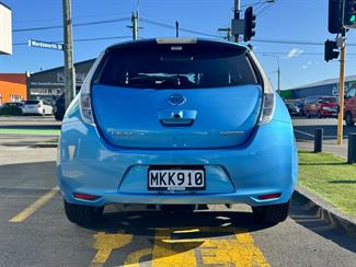2013 Nissan LEAF - Thumbnail