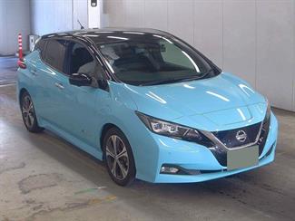 2018 Nissan LEAF - Thumbnail