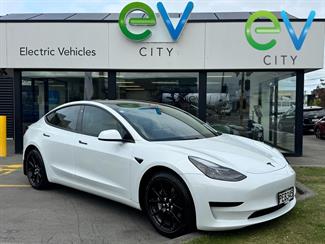 2022 Tesla Model 3 - Thumbnail