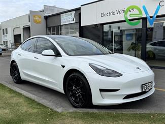 2022 Tesla Model 3 - Thumbnail
