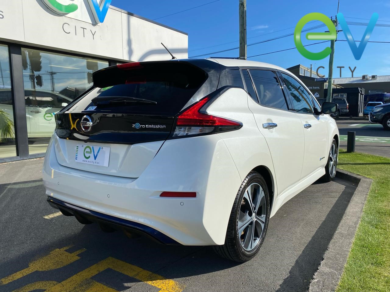2018 Nissan LEAF