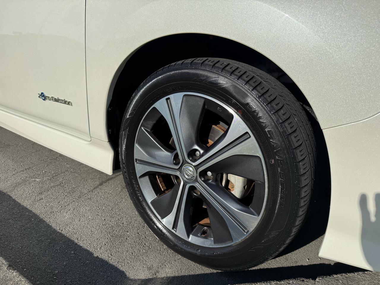 2017 Nissan LEAF