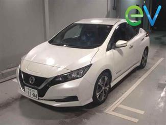 2018 Nissan LEAF - Thumbnail