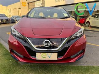 2019 Nissan LEAF - Thumbnail