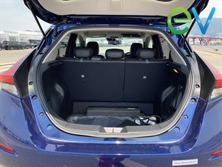 2020 Nissan LEAF - Thumbnail