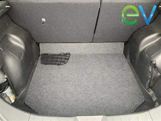 2020 Nissan LEAF - Thumbnail