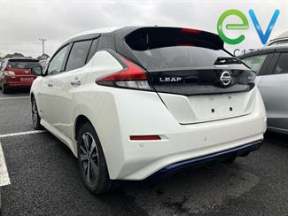 2019 Nissan LEAF - Thumbnail