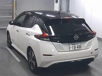 2018 Nissan LEAF - Thumbnail