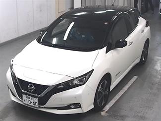2018 Nissan LEAF - Thumbnail