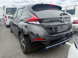 2020 Nissan LEAF - Thumbnail