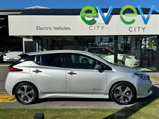 2019 Nissan LEAF - Thumbnail