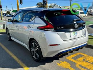 2019 Nissan LEAF - Thumbnail