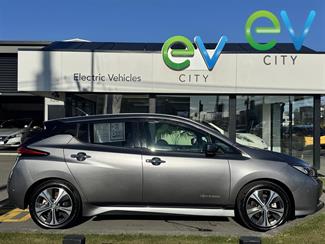 2018 Nissan LEAF - Thumbnail