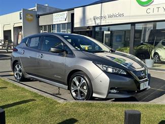 2018 Nissan LEAF - Thumbnail