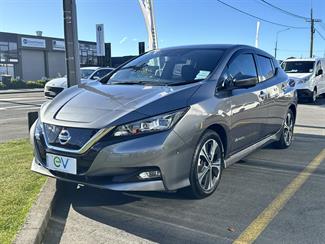 2018 Nissan LEAF - Thumbnail