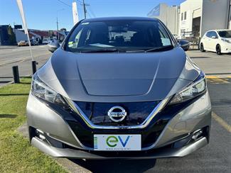 2018 Nissan LEAF - Thumbnail