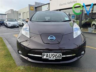2014 Nissan LEAF - Thumbnail