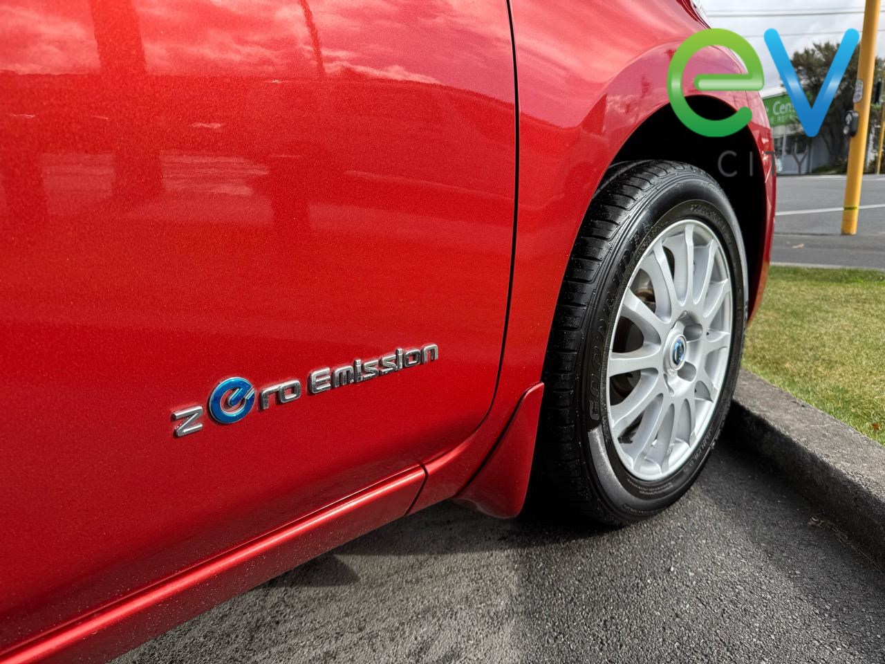 2014 Nissan LEAF