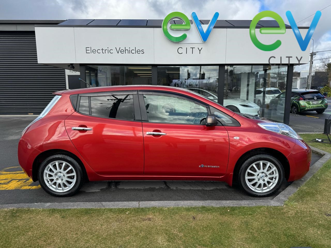 2014 Nissan LEAF