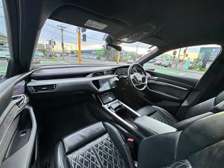 2019 Audi E-Tron - Thumbnail