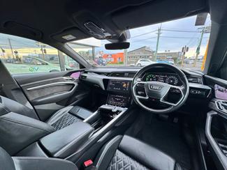 2019 Audi E-Tron - Thumbnail