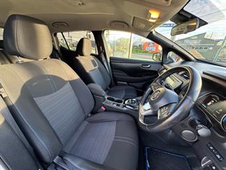 2018 Nissan LEAF - Thumbnail
