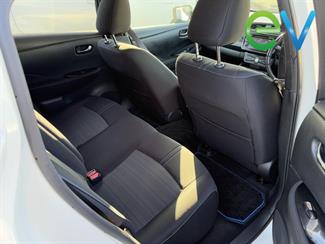 2018 Nissan LEAF - Thumbnail