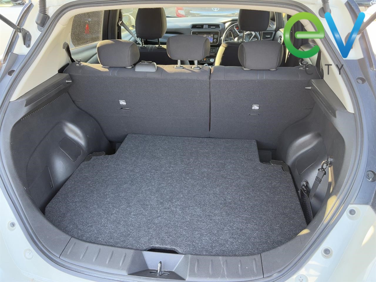 2018 Nissan LEAF