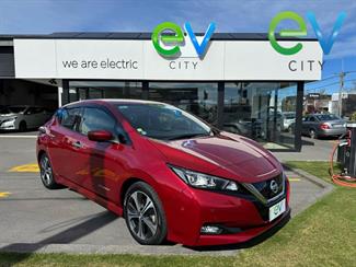 2018 Nissan LEAF - Thumbnail