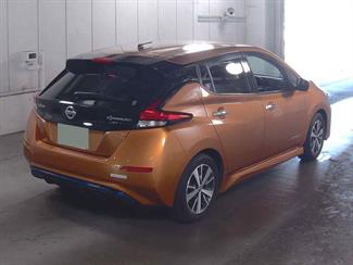 2019 Nissan LEAF - Thumbnail
