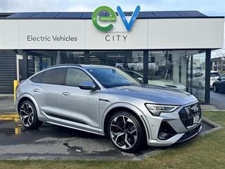 2022 Audi e-tron - Thumbnail
