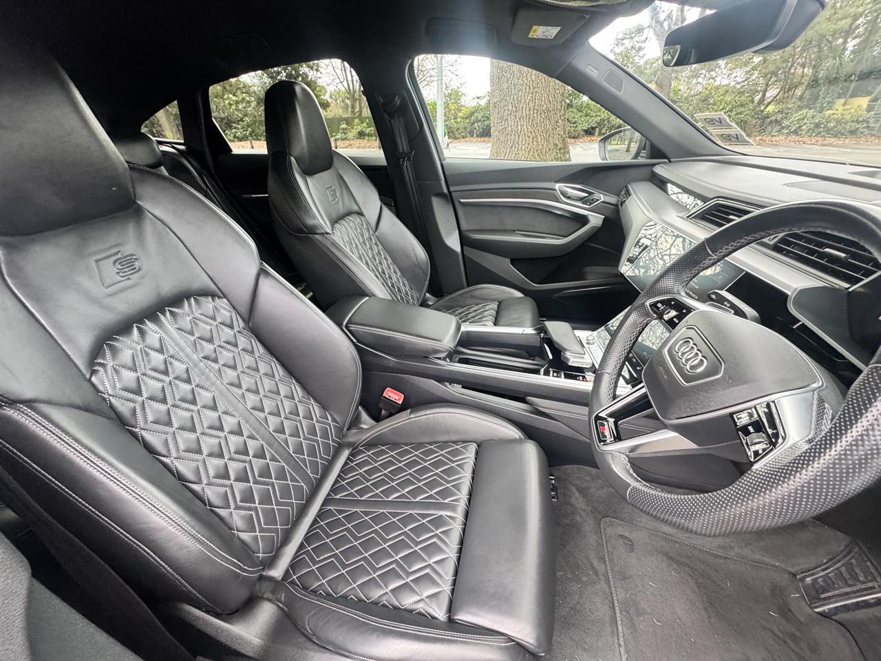 2022 Audi e-tron