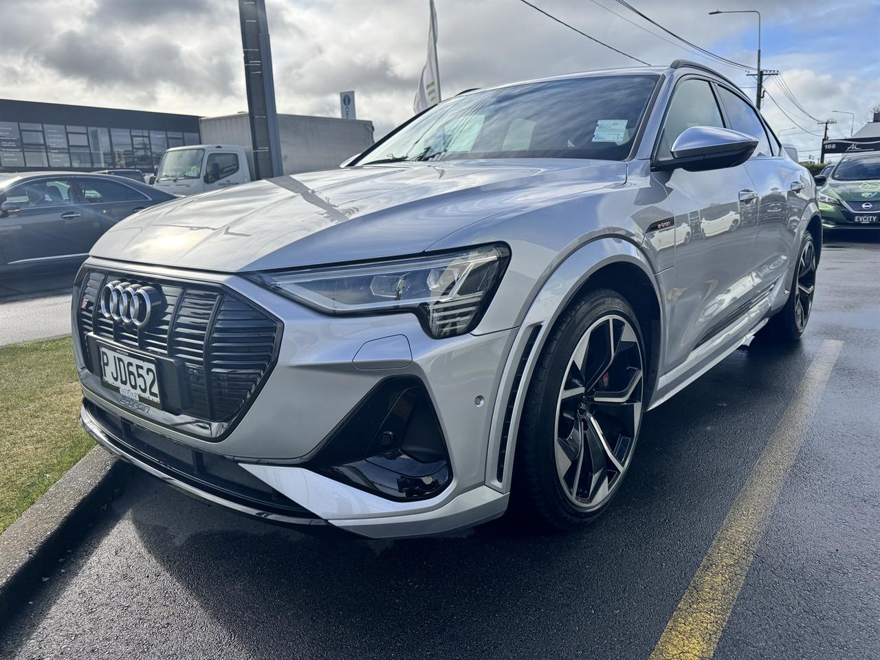 2022 Audi e-tron