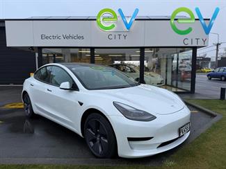 2022 Tesla Model 3 - Thumbnail