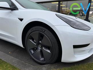 2022 Tesla Model 3 - Thumbnail