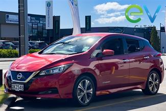 2018 Nissan LEAF - Thumbnail