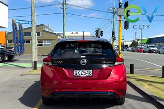 2018 Nissan LEAF - Thumbnail